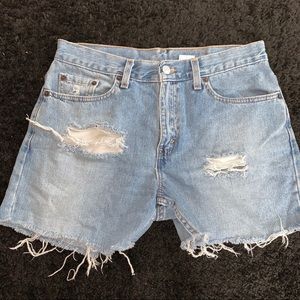 Levi shorts !